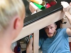 Czech Housewife With Gams Broad Open Kate Dee Entices Super-sexy Plumber